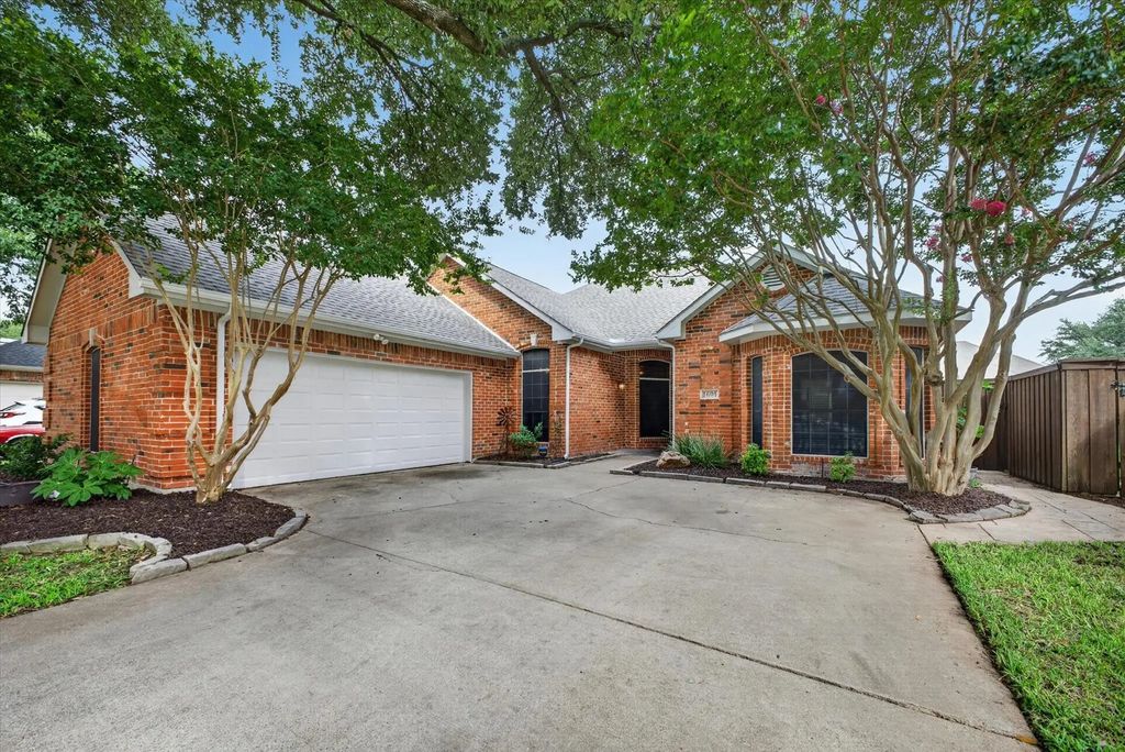 1604 Willow Lane, McKinney