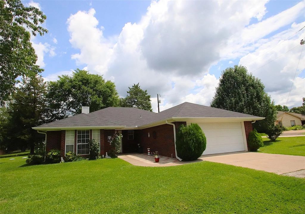 224 Cr 2232, Mineola