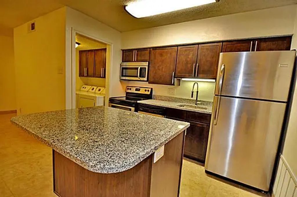6910 Skillman Street 1008, Dallas