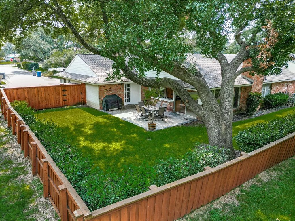 15731 Overmead Circle, Dallas