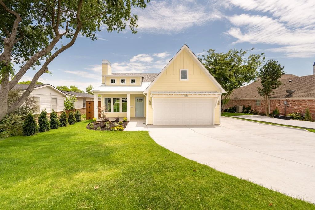 403b Clark, Rockwall