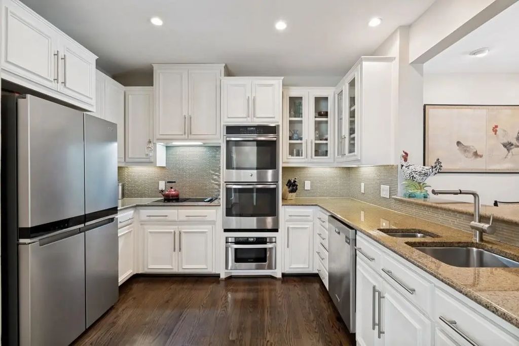 4122 La Place Drive, Dallas