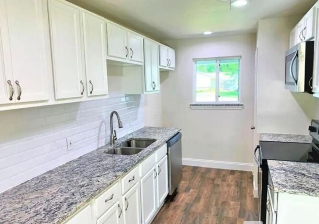 2536 Rutherford, Irving