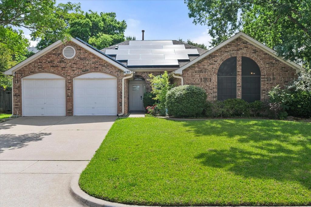 4137 Mapleridge Drive, Grapevine
