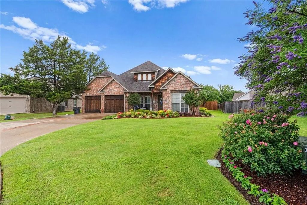 22 Dobbins Crossing, Corsicana