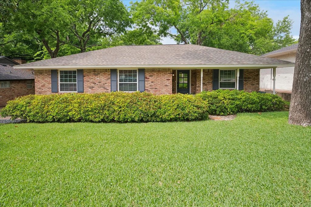 10025 Lanshire Drive, Dallas