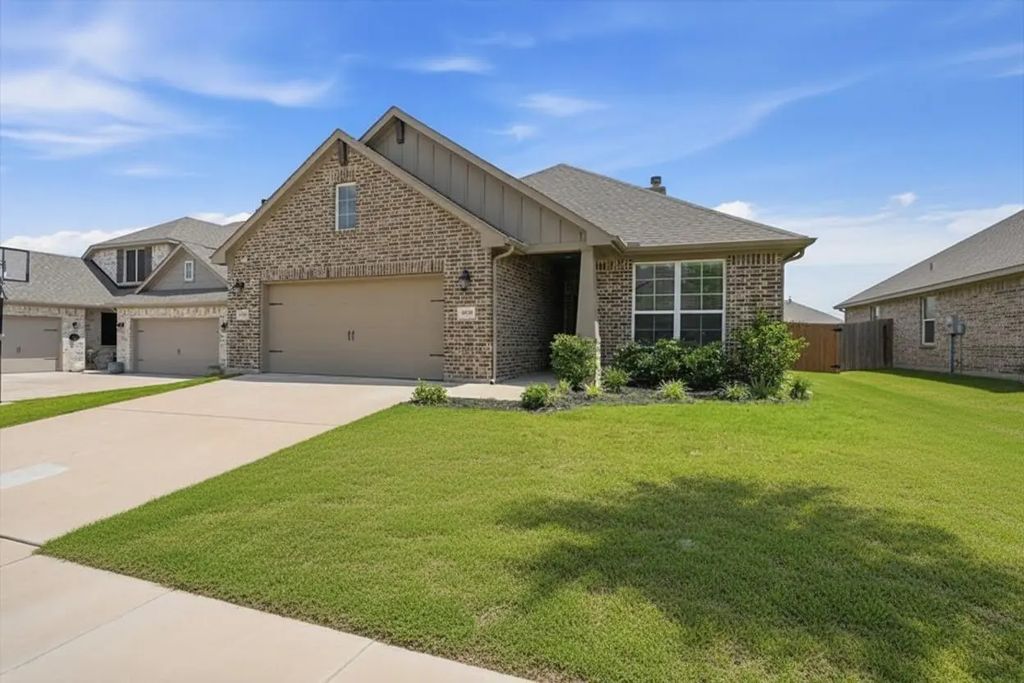 1504 Sand Dollar Trail, Weatherford