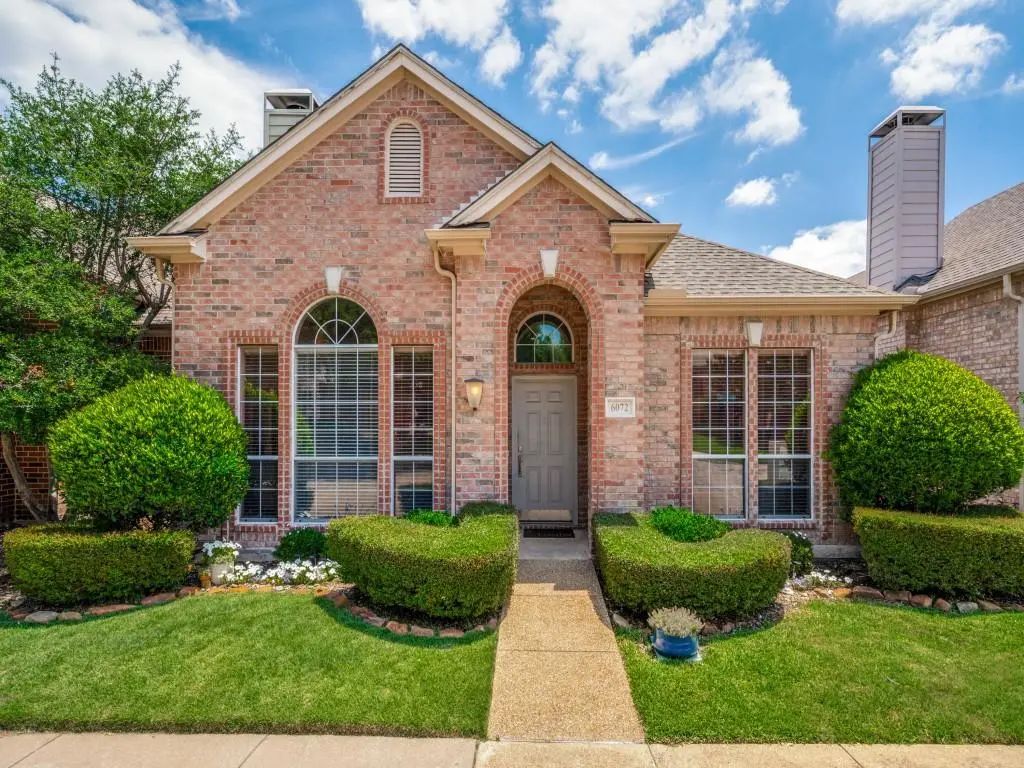 6072 Thursby Avenue, Dallas