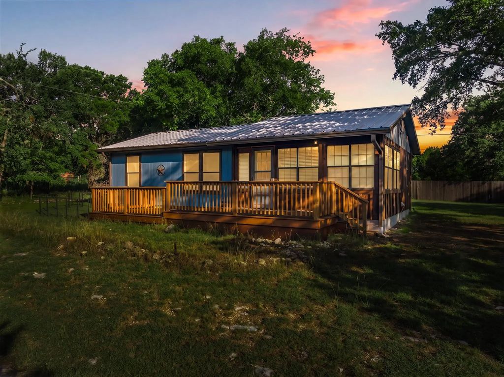 145 County Road 1519, Morgan