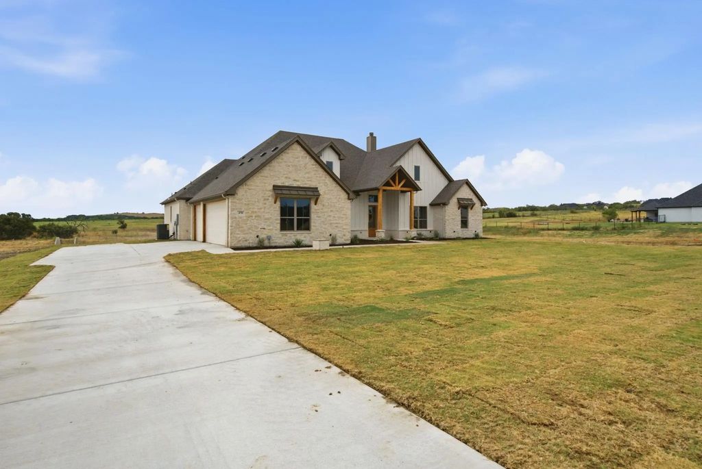 476 Danner Drive, Aledo