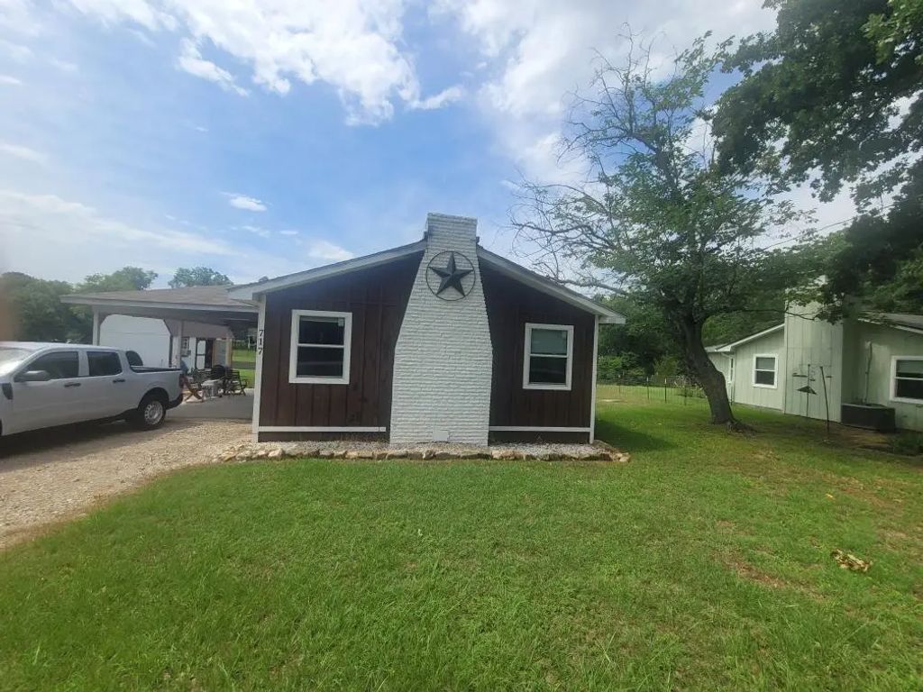 717 Midway Road, Tool