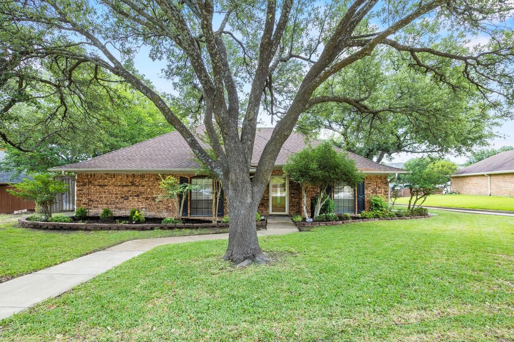 1222 Stonewall Street, Garland