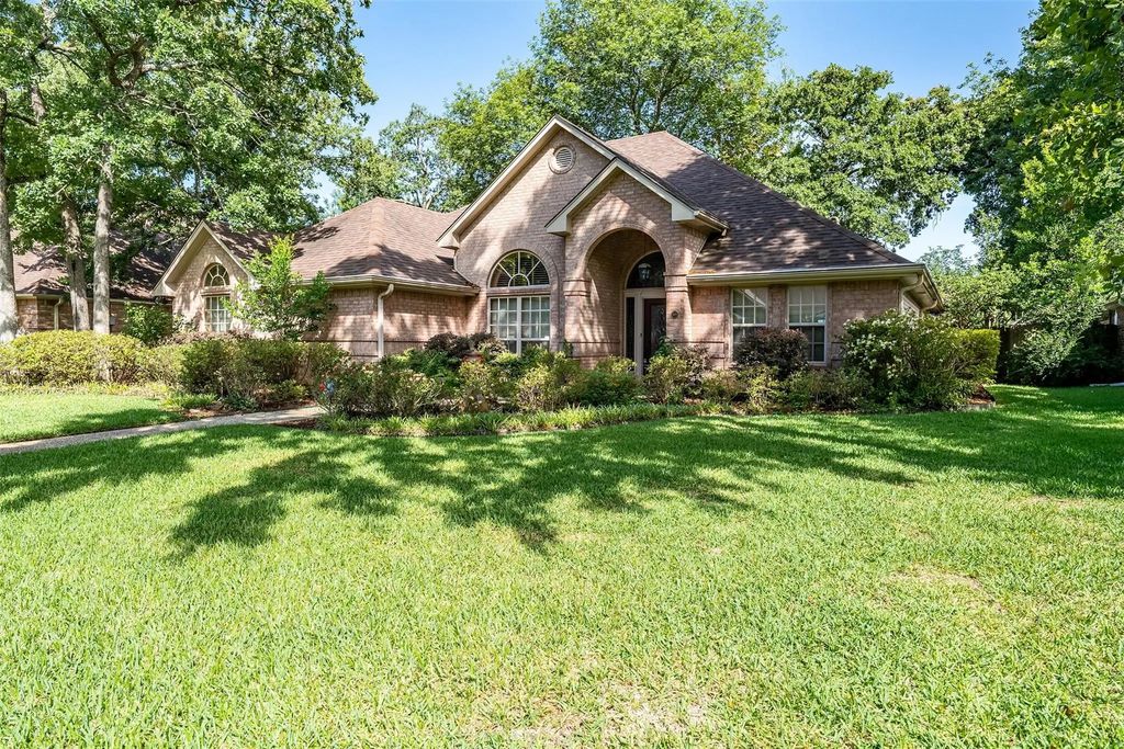 3406 Pebblebrook Drive, Tyler