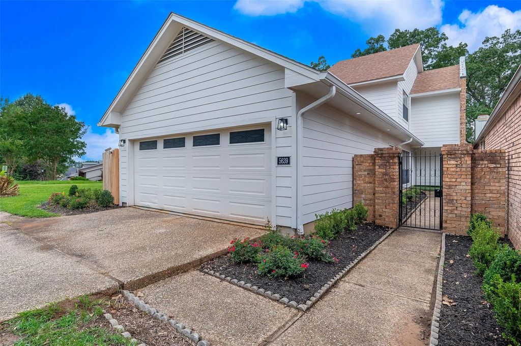 5639 S Lakeshore Drive, Shreveport