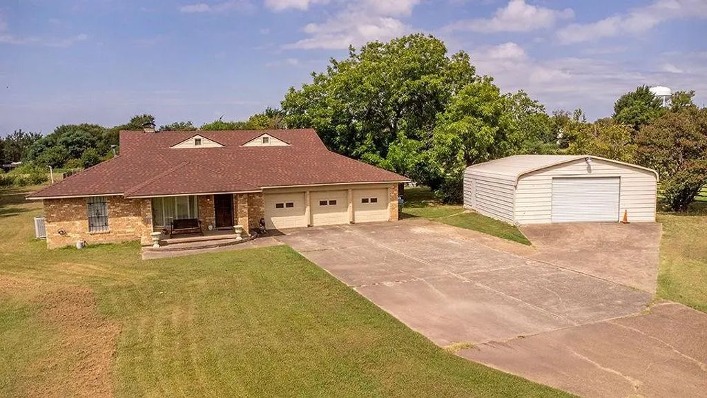 1903 Seagoville Road, Seagoville