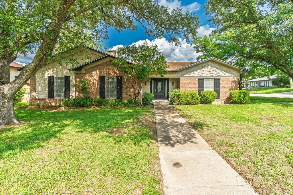 509 Deer Drive, Greenville