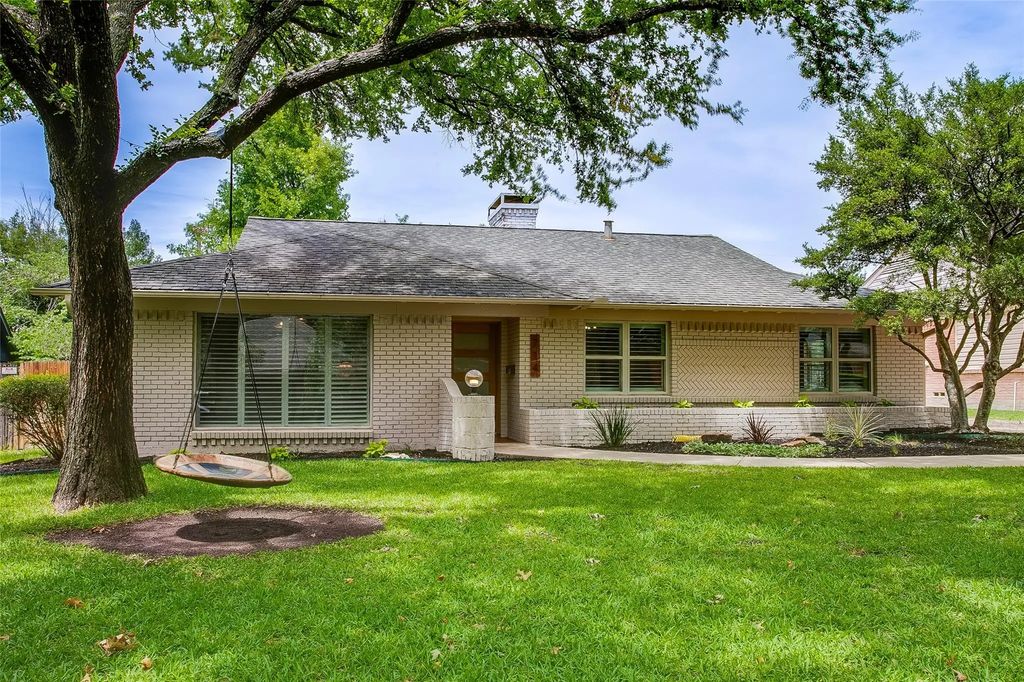 714 Winchester Drive, Richardson