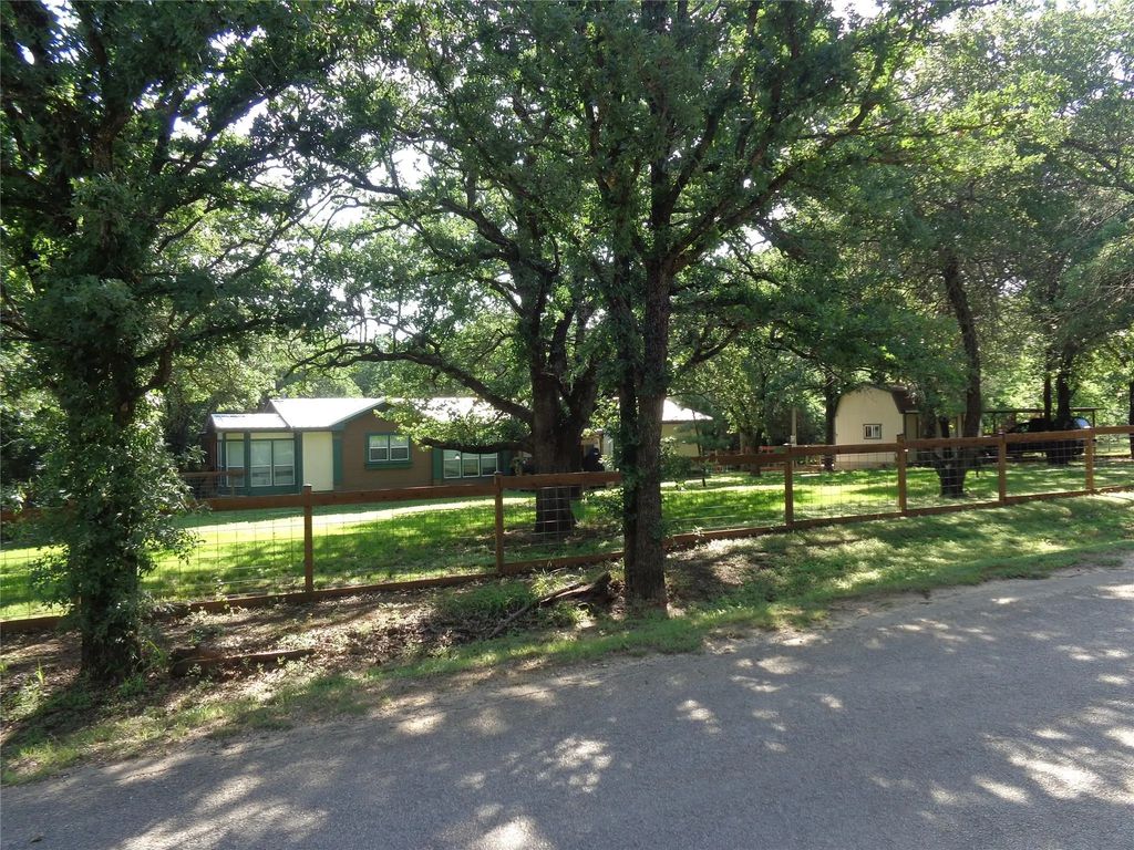 5525 Cedar Oaks Road, Grandview