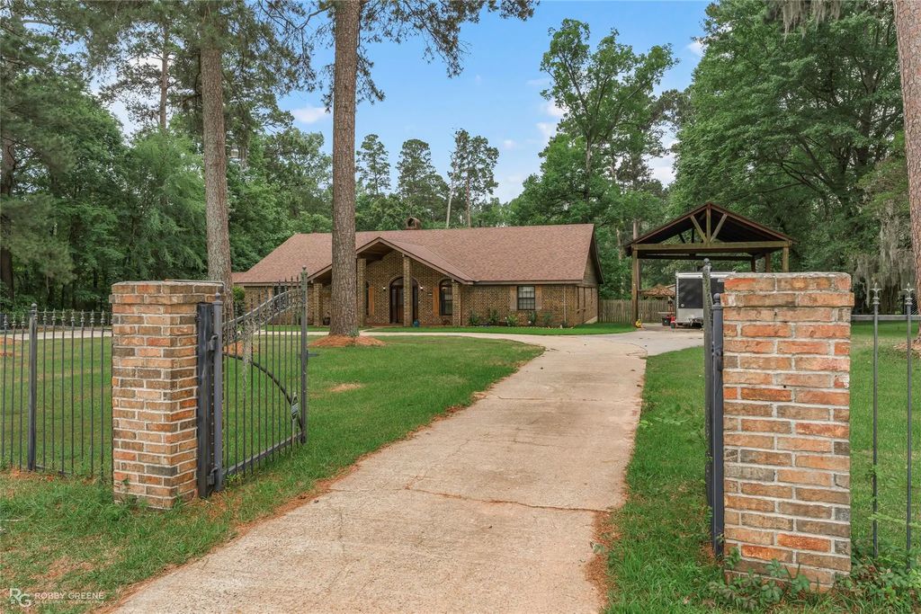 6231 S Lakeshore Drive, Shreveport
