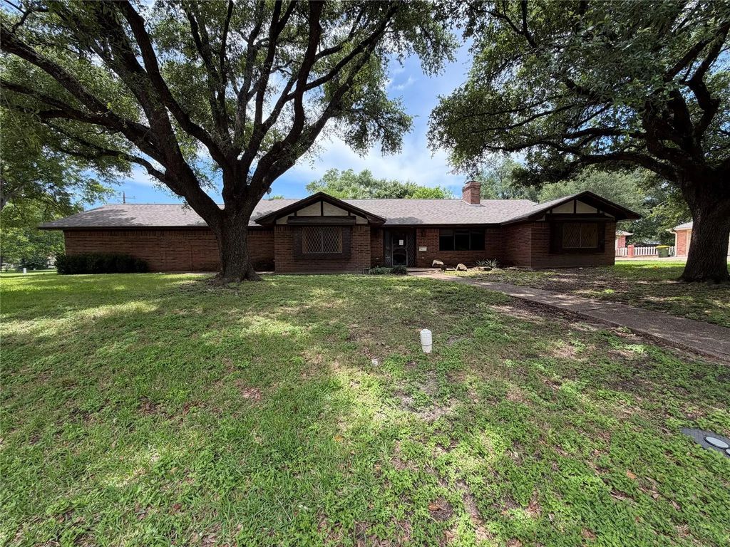 803 Val Verde Place, Marlin