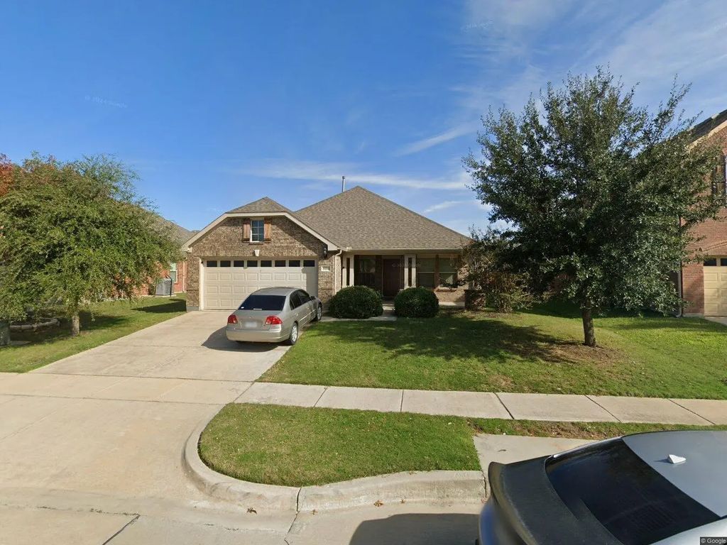 6956 Alcala, Grand Prairie