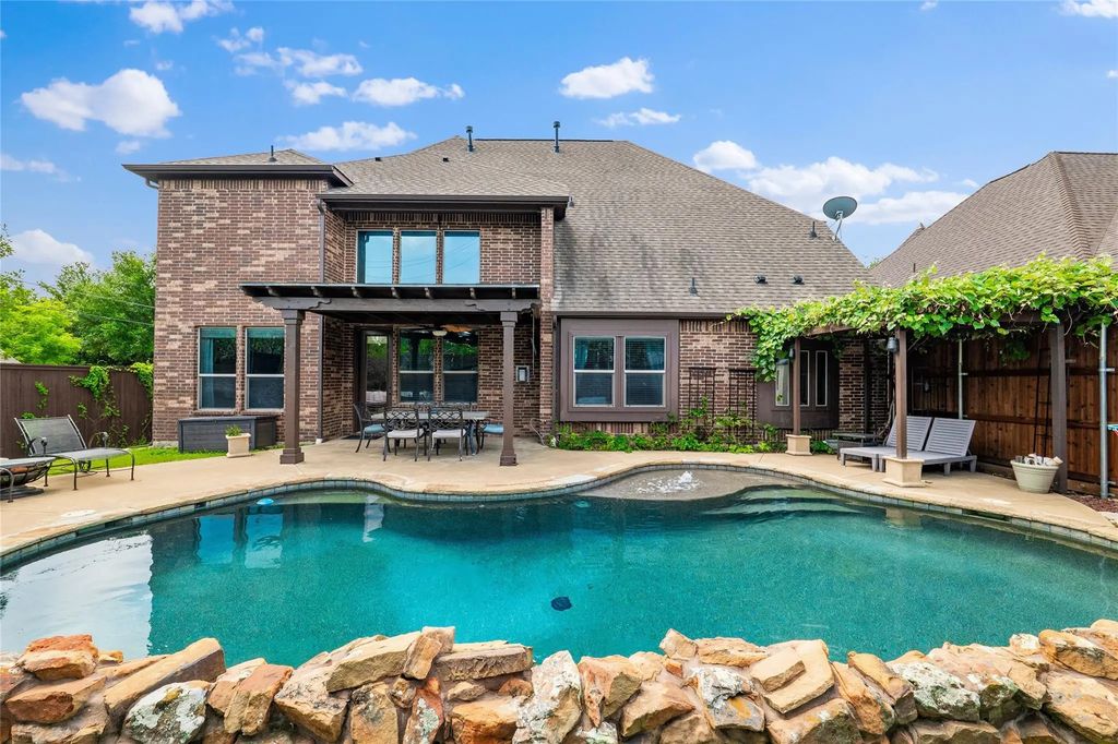 8517 Revenue Way, North Richland Hills