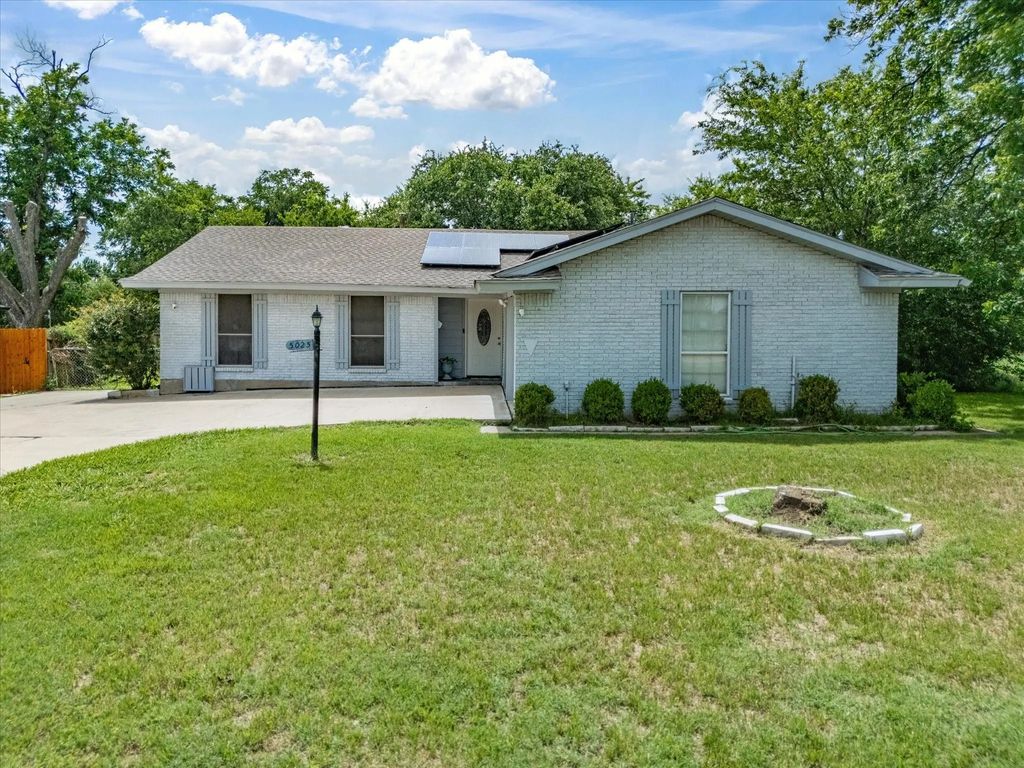 5025 Wyoming Trail, North Richland Hills
