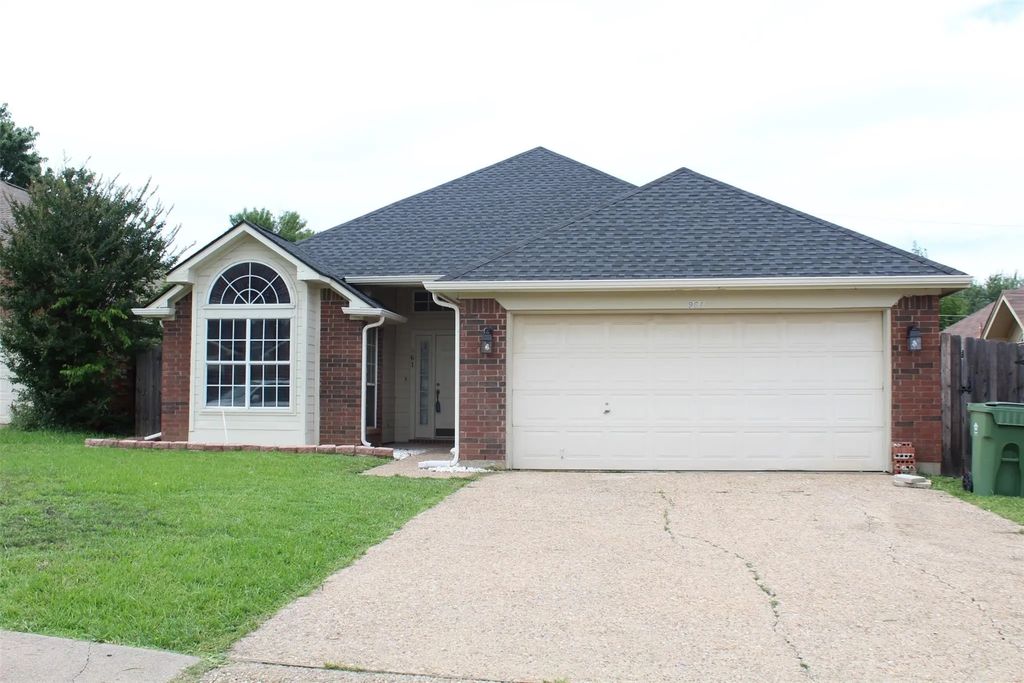 961 Grasswood Court, Arlington