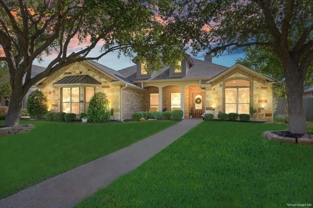 302 Edinburgh, Waco