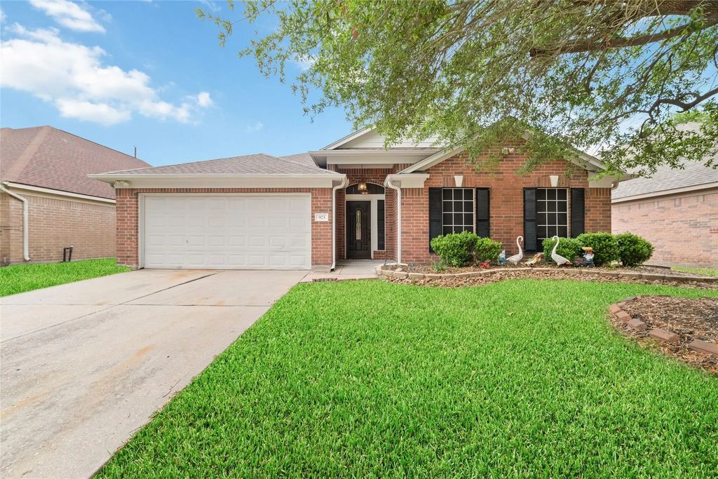 923 N Sky Drive, Houston