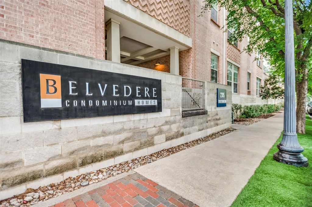 2305 Worthington Street 213, Dallas