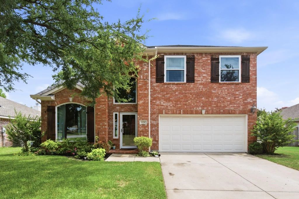628 Cardinal Lane, Keller