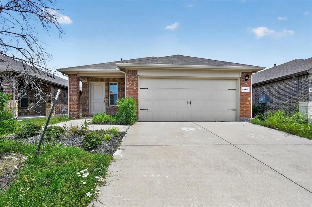 2566 Russell Street, Crandall