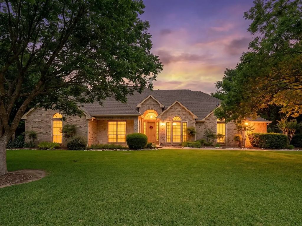 7301 Stallion Street, Denton