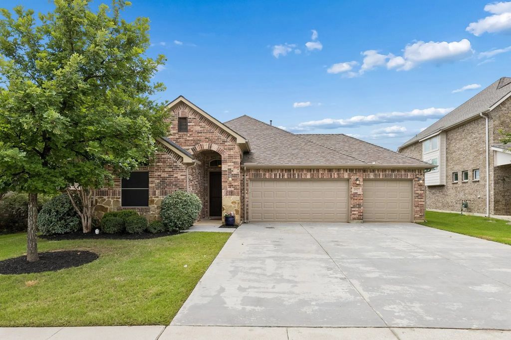 2927 Lakefield Drive, Little Elm