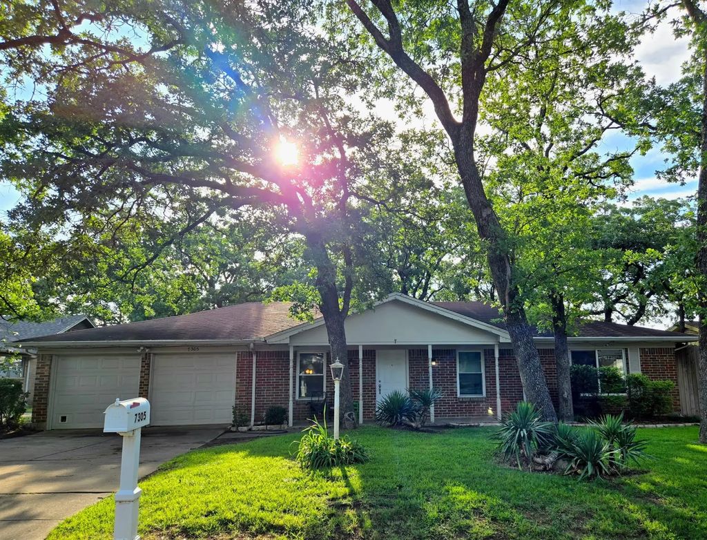 7305 Woodbridge Drive, Forest Hill