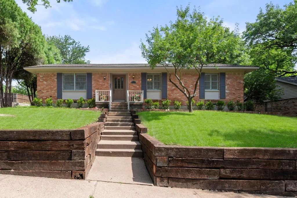 9923 Knoll Krest Drive, Dallas