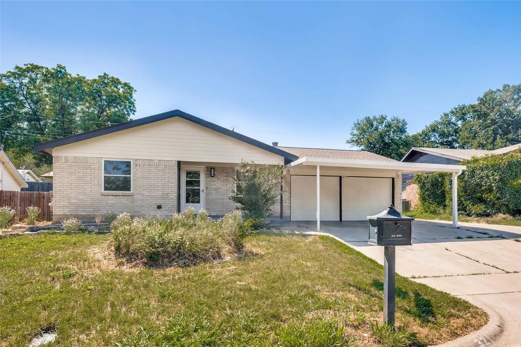 321 Holder Drive, Hurst