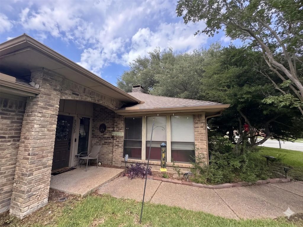 3505 Kingsbridge Drive, Plano