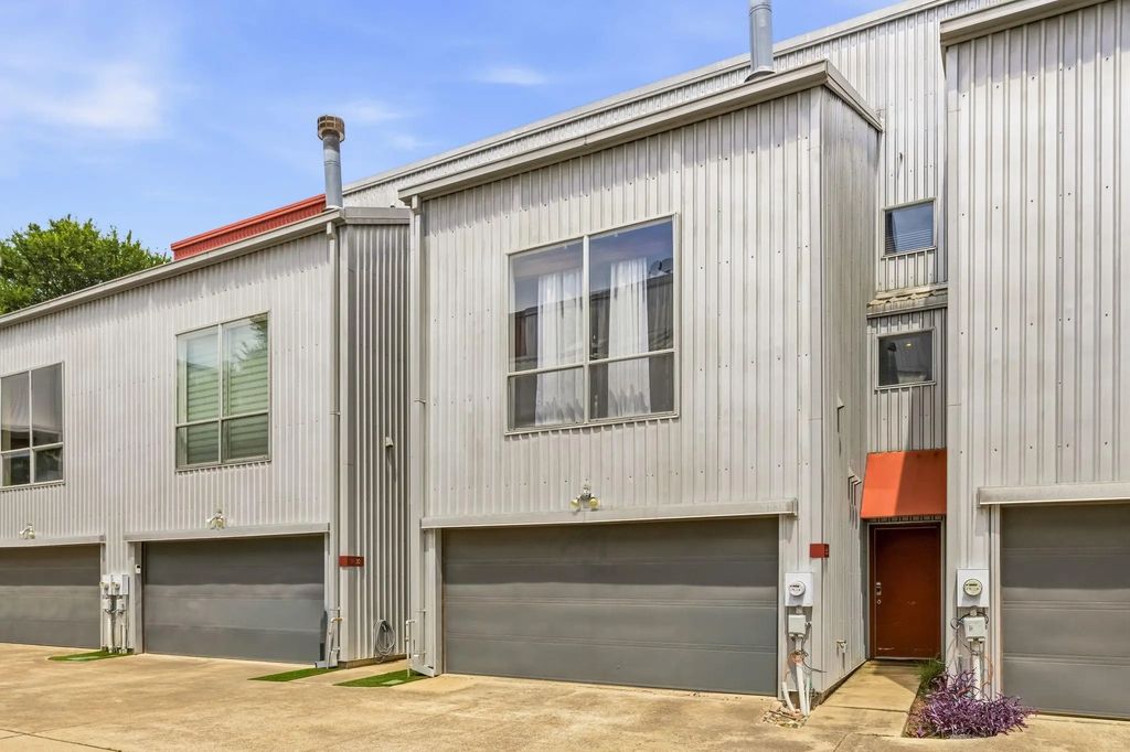 3836 San Jacinto Street, Dallas