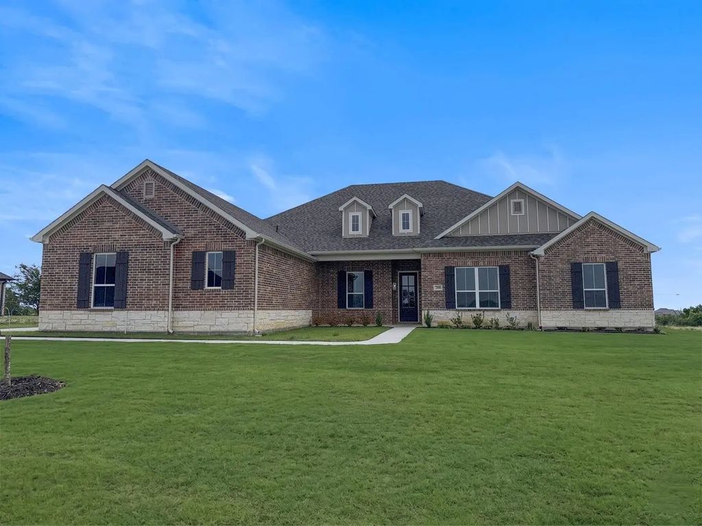 208 Slimp Bluff, Azle