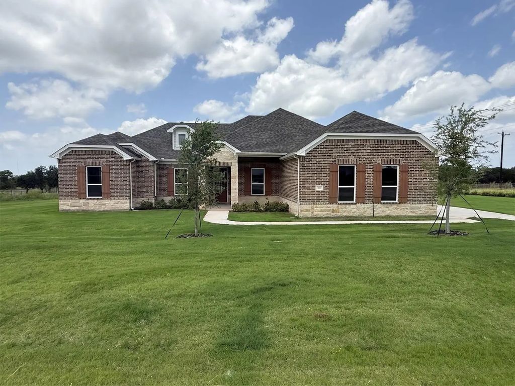1300 Green Ridge, Weatherford