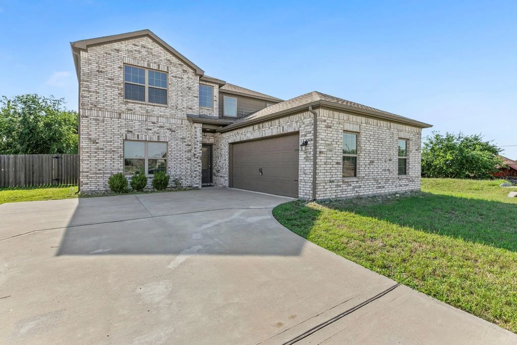 1516 Kinglet Street, DeSoto