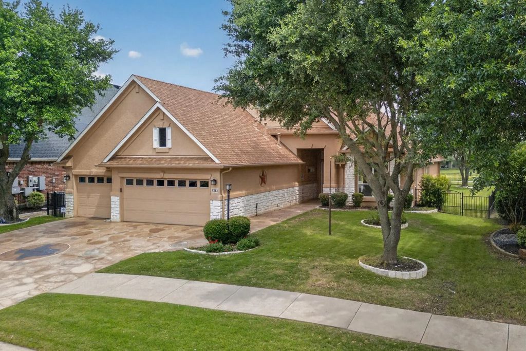 9313 Grandview Drive, Denton