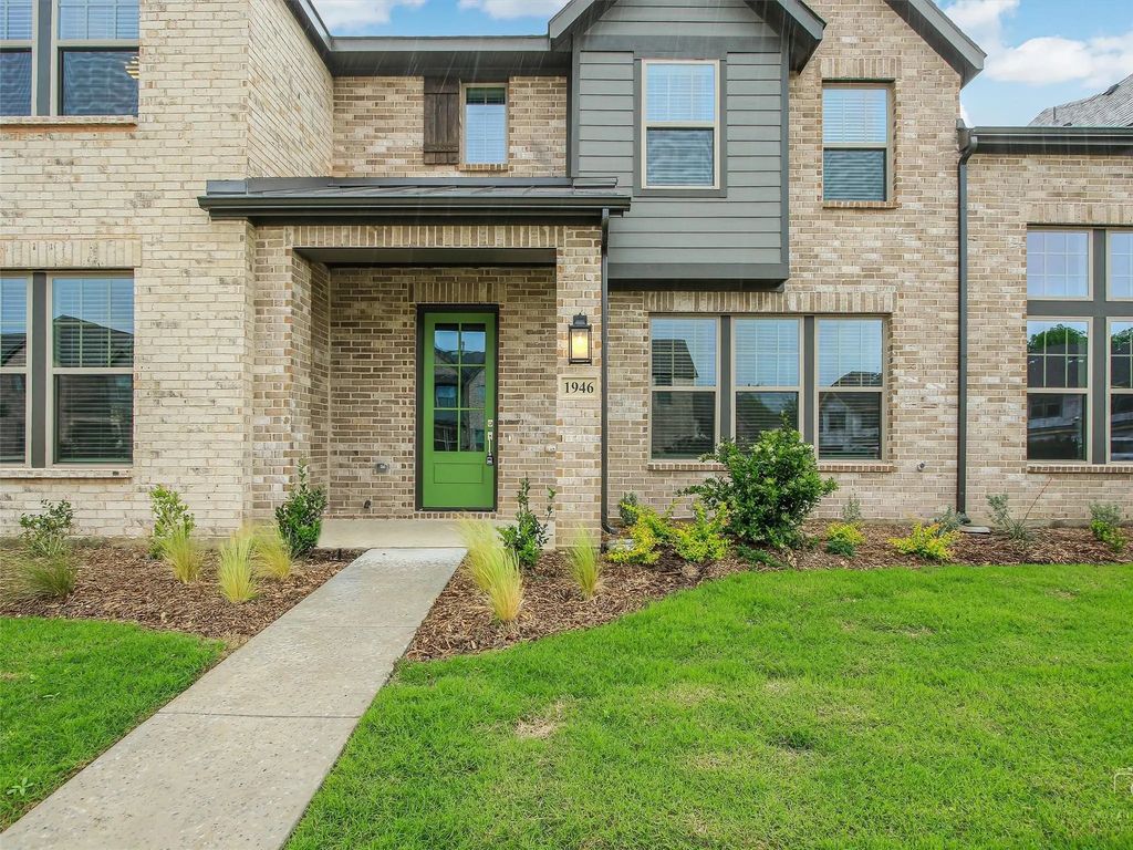 1946 Sweetwater Lane, Allen