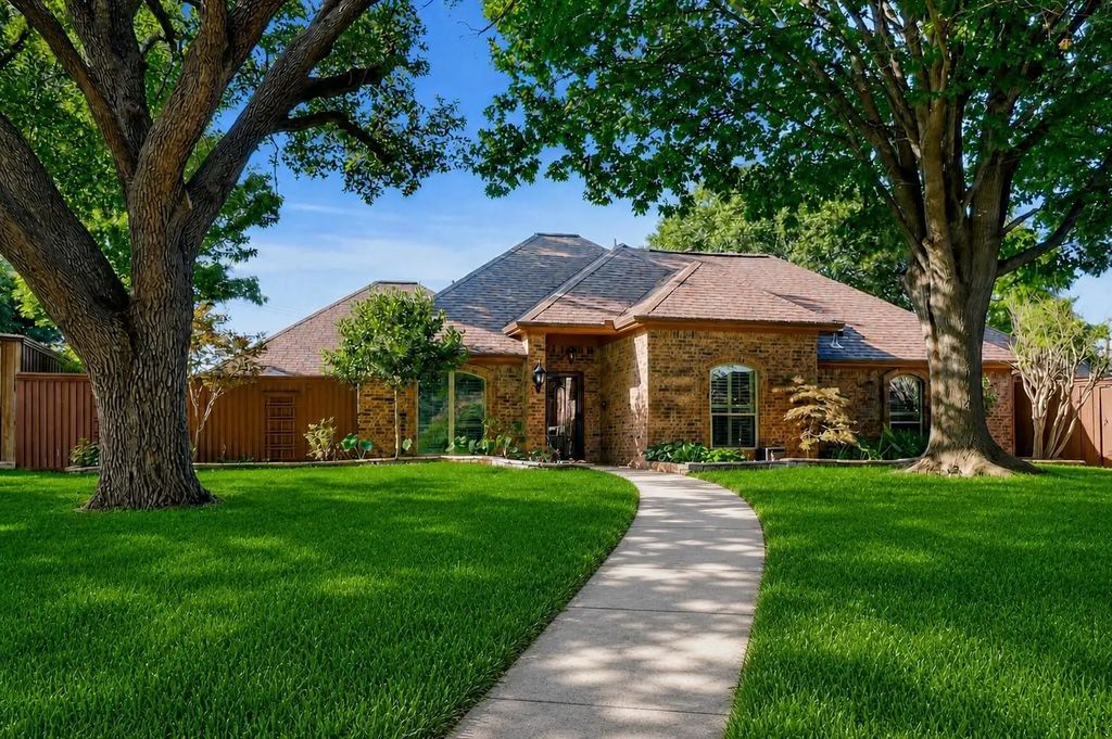 2101 Evergreen Drive, Plano