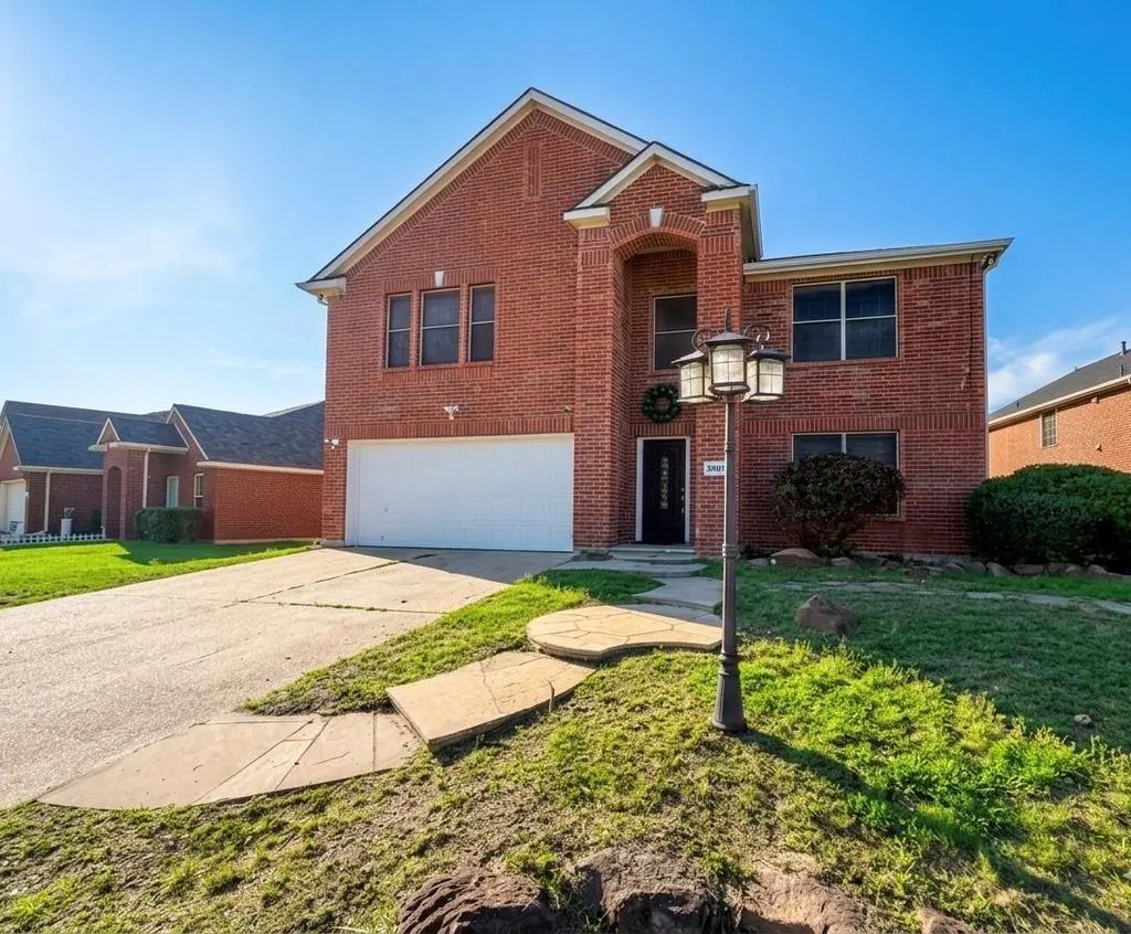 7405 Lake Whitney Drive, Arlington