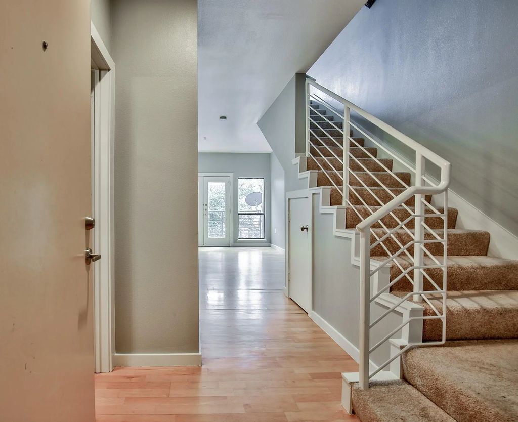 4108 Office Parkway 104, Dallas