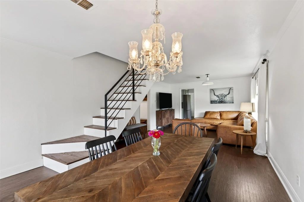 200 S Crane Street, Alvord