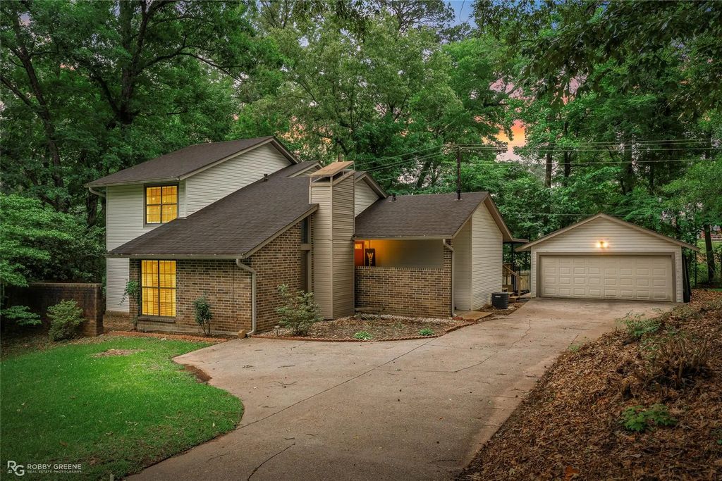 1206 E Todd Street, Minden